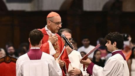 « Son travail quotidien était sa réponse à l’amour de Dieu » : à Saint-Pierre, l’hommage vibrant au pape François