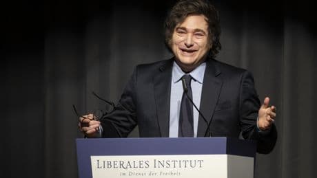 Argentina celebra haber superado la revisión del FMI pese a incumplir una meta clave