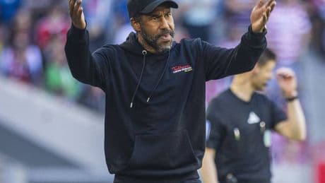 Um mit Fortuna noch die Relegation zu erreichen: Thioune kramt vor Zweitliga-Finale alte Trikots von Karlsruhe und Schalke raus