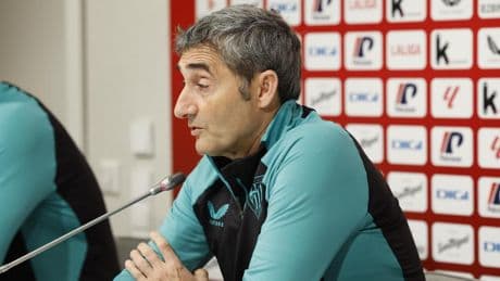 Valverde pide "tranquilidad" sobre su futuro: "No hay ninguna historia detrás"