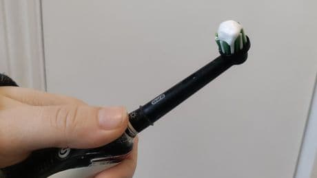 I Just Learned The 'Correct' Way To Use An Electric Toothbrush, And Nobody I Know Does It Right