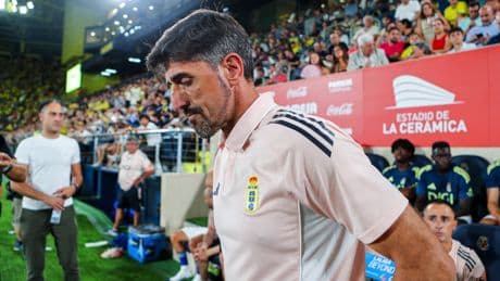 Veljko Paunovic, el entrenador del Oviedo que le comió la cabeza a sus jugadores