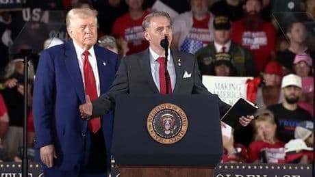 CNN, which blasted Fox after Hannity appeared on Trump rally stage, shrugs off Scott Jennings doing the same