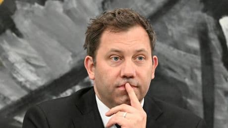Bericht: Klingbeil plant Steuerentlastungen von 17 Milliarden Euro für Unternehmen