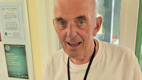 Friendly chats with Joe bring warmth and laughter to Hairmyres hospital patients