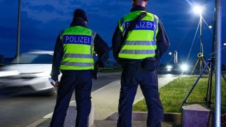 Grenzpolitik der Bundesregierung: Neue Klagen gegen Dobrindts Zurückweisungen
