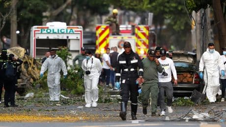 Al menos seis muertos y más de 60 heridos en un ataque con explosivos a una base militar en Cali