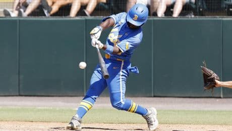 UCLA baseball defeats UC Irvine to advance to NCAA super regionals