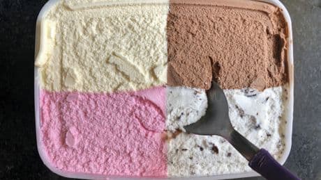 Eisgenuss ohne Eiskristalle? Dieser simple Trick funktioniert wirklich