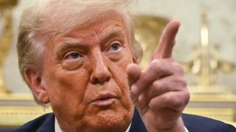 Donald Trump ne « parle pas » de licencier le président de la Réserve fédérale dans l’immédiat