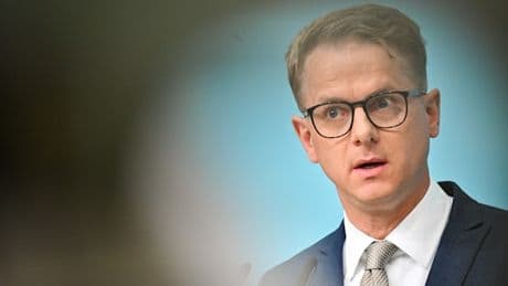 Mehrheit der Deutschen will weniger Beamte – auch Pensionen für die meisten zu hoch