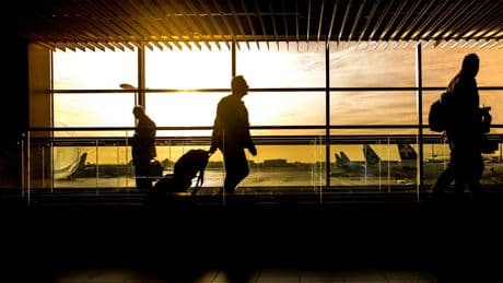 La UE aprueba recortar las indemnizaciones por retraso a los pasajeros aéreos con el voto en contra de España