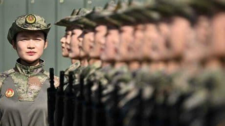 Cina, la nuova guerra tecnologica: missili ipersonici, droni navali e carri d?avanguardia a piazza Tienanmen