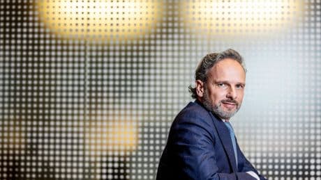 Vertrekkende Vattenfall-baas Martijn Hagens (53) zag zichzelf eerder als muzikant, maar gaat als nieuwe baas van Eneco ,,energietransitie juist versnellen”
