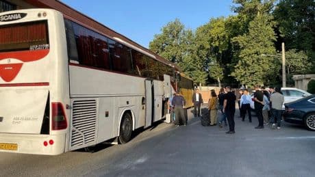 Şiraz'da otobüs devrildi: 21 kişi öldü