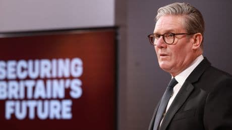 Minister defends PM’s ‘island of strangers’ claim amid Labour backlash