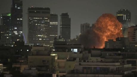 FOTOS | La imágenes de la noche de terror en Israel tras la nueva oleada de bombardeos de Irán