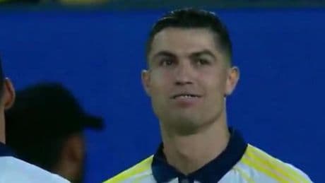 Cristiano falla un penalti, marca otro y acaba pidiendo perdón