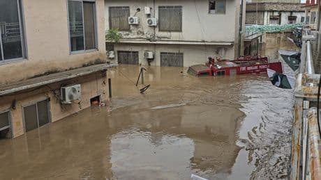 Las lluvias monzónicas causan más de 320 muertes en 48 horas en Pakistán