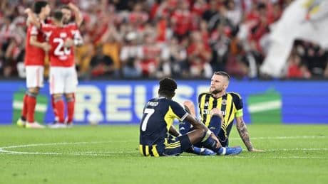 Benfica-Fenerbahçe maçı Portekiz manşetlerinde: Türk lokumu Jose Mourinho'yu eledi