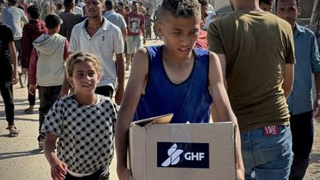 Liveblog Nahost: Verteilzentren für humanitäre Hilfe in Gaza geschlossen
