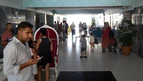 Antalya'da 'her şey dahil' tatil kabusa döndü: Oteli terk ettiler