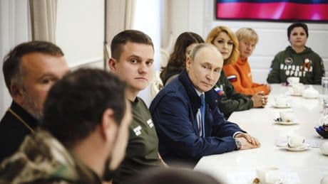 Deuxième déplacement en deux mois de Vladimir Poutine dans la région de Koursk