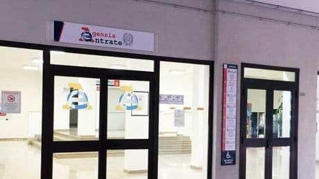 Concorso Agenzia Entrate, 2.700 posti a bando divisi per regione: dalla Campania al Trentino, dove si può essere assunti