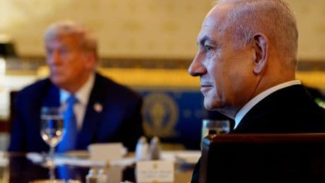 «Nous parviendrons à la paix avec nos voisins palestiniens» : Benyamin Netanyahou triomphe chez Donald Trump