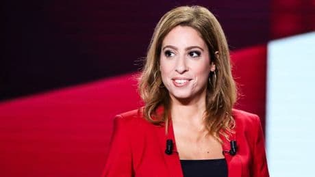"Une situation compliquée": Léa Salamé pourra-t-elle continuer à présenter le 20 heures de France 2 si Raphaël Glucksmann est candidat en 2027?