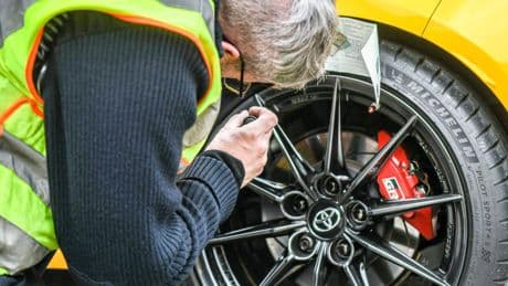 Bremen: Polizei kontrolliert Raser und Poser – Biker versucht zu flüchten