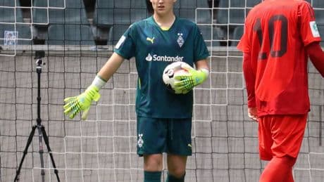 „Will die nächsten Schritte gehen“: U17-Keeper Trippel ist nach Titelgewinn im Borussia-Park heiß auf mehr