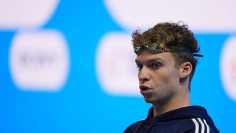 Mondiaux de natation : Léon Marchand en petite forme sur 400 m quatre nages