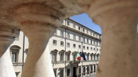Decreto flussi, riforma maturità e scudo penale per i medici: in corso il Consiglio dei ministri
