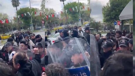 İstanbul Valisi Davut Gül, 1 Mayıs'ta avukatlara müdahale eden polisler hakkında soruşturma izni vermedi; karara itiraz edildi