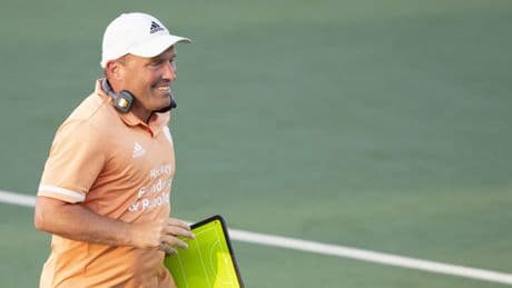 Oranje-bondscoach Jeroen Delmée kan nieuwe doelman voor EK hockey niet kiezen: ’Voorkeur uitspreken kan ik niet’