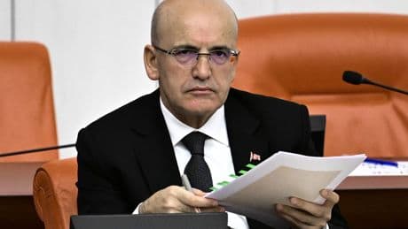 Bakan Mehmet Şimşek'in gözü ücret ve maaşlarda