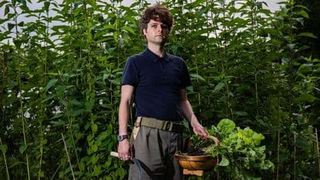 Armed police arrest gardener taking trowel home from allotment