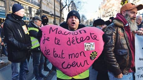 Jean-Pierre Robin : «Dette publique abyssale, haine anti-Macron forcenée, les deux faces d’un même fiasco»