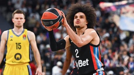 Basket : Nadir Hifi, joueur français de Paris, élu meilleur jeune d’Euroligue