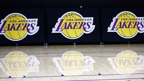Mark Walter acquista i LA Lakers per 10 miliardi $ dalla famiglia Buss
