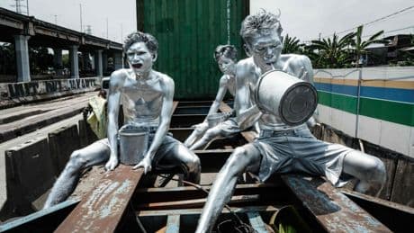 Armut und Straßenkunst in Indonesien