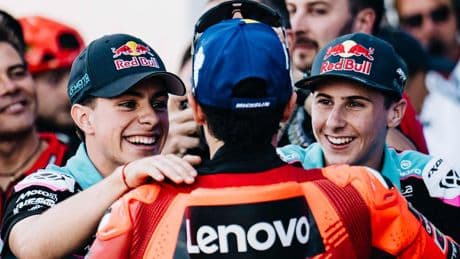 El buen rollo del 'maestro' Marc Márquez alcanza a sus discípulos Alonso y Quiles