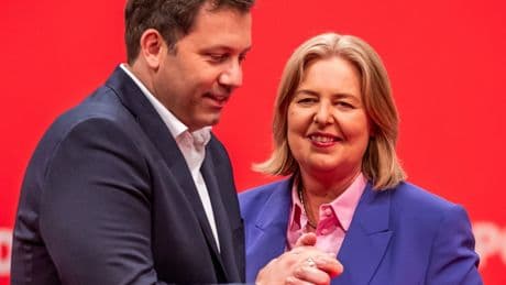 Bundespolitik: Neue SPD-Spitze: Klingbeil und Bas zu Vorsitzenden gewählt