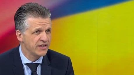 „Ich warne davor, dass wir über ganz konkrete Waffensysteme öffentlich debattieren“