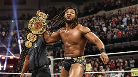 World champion blasts WWE fans for embracing TNA ‘outsiders’ over him