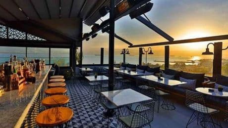 Kuaför, kafe, marketlerde müzik devri bitiyor! İşletmeler her müzik için ücret ödeyecek: Binlerce lira ödeme istendi