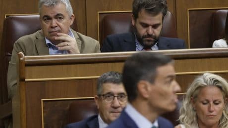 Encuesta | ¿Debe Pedro Sánchez convocar elecciones tras la dimisión de Santos Cerdán?