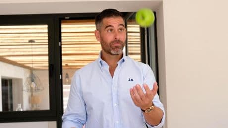 El nutricionista Pablo Ojeda advierte a España: "Comer rápido engorda, activa nuestros instintos primarios del cerebro"
