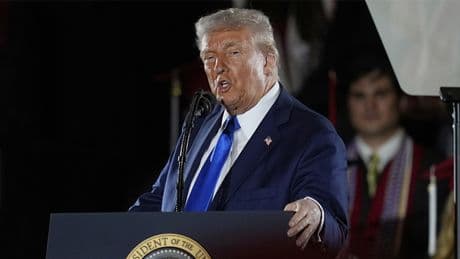 Görevden alacağını söylemişti... Trump'tan Powell kararı